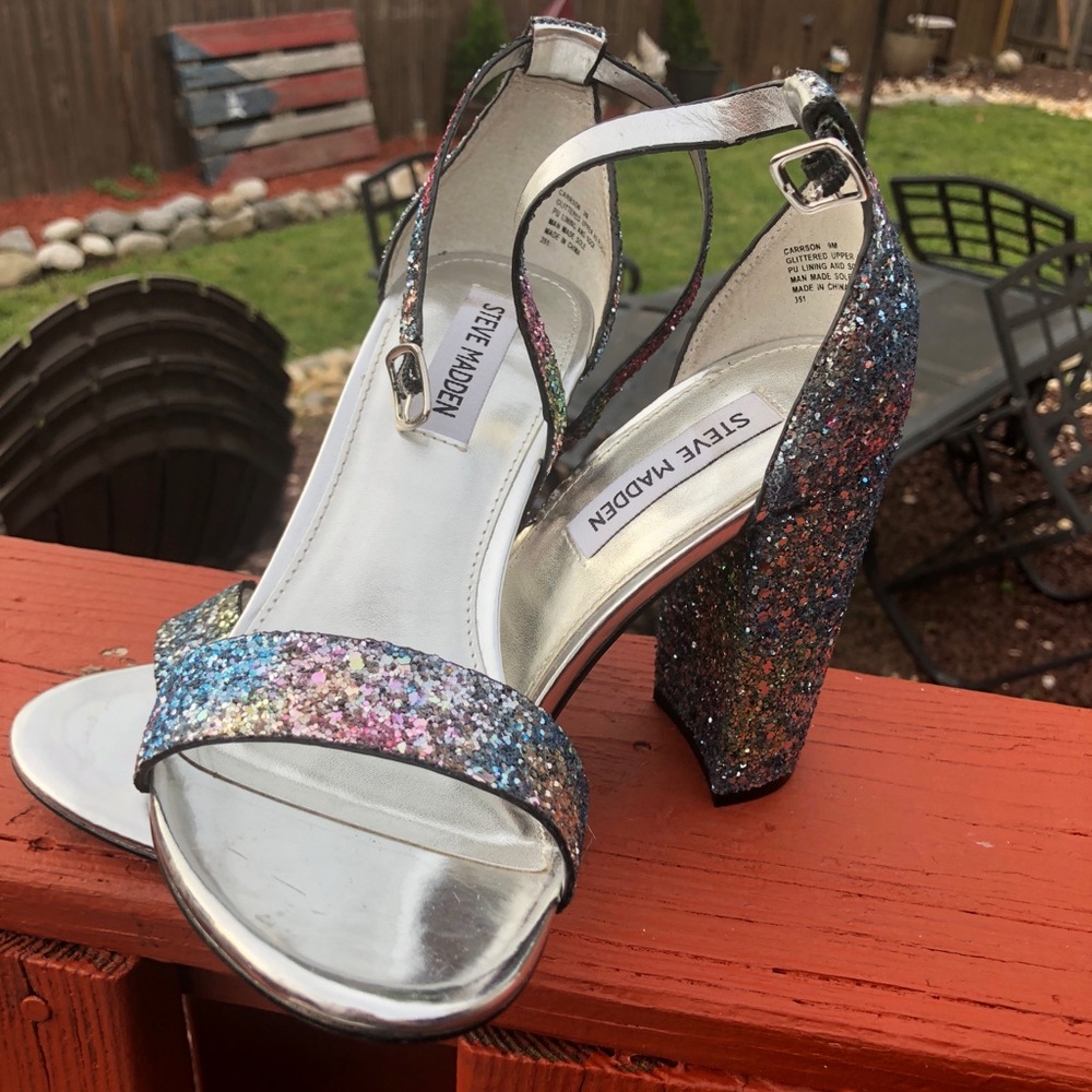 Beautiful- Steve Madden block heels with clutch